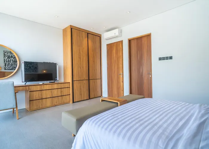 3brd Modern Close To The In