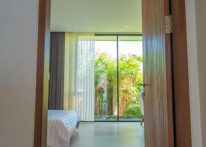 3brd Modern Close To The In Villa