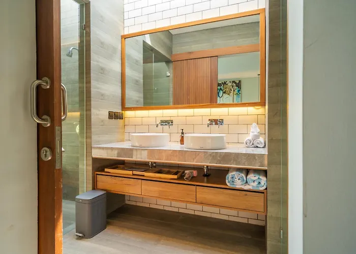 3brd Modern Close To The In Villa Seminyak