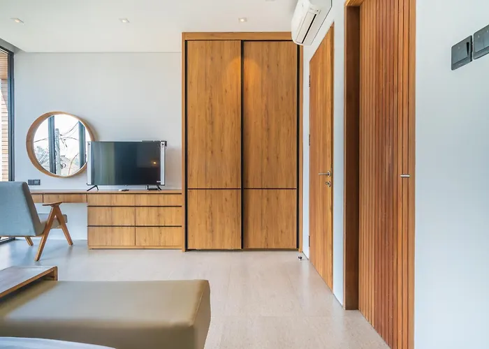 3brd Modern Close To The In Seminyak