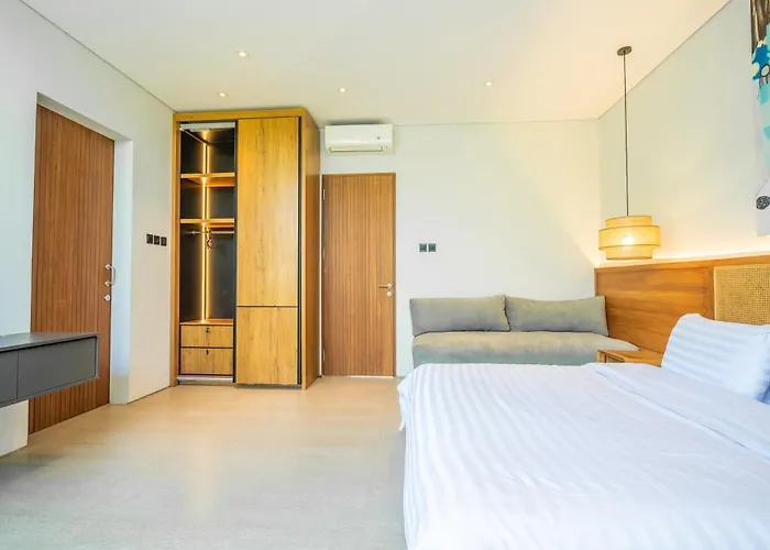 3brd Modern Close To The In